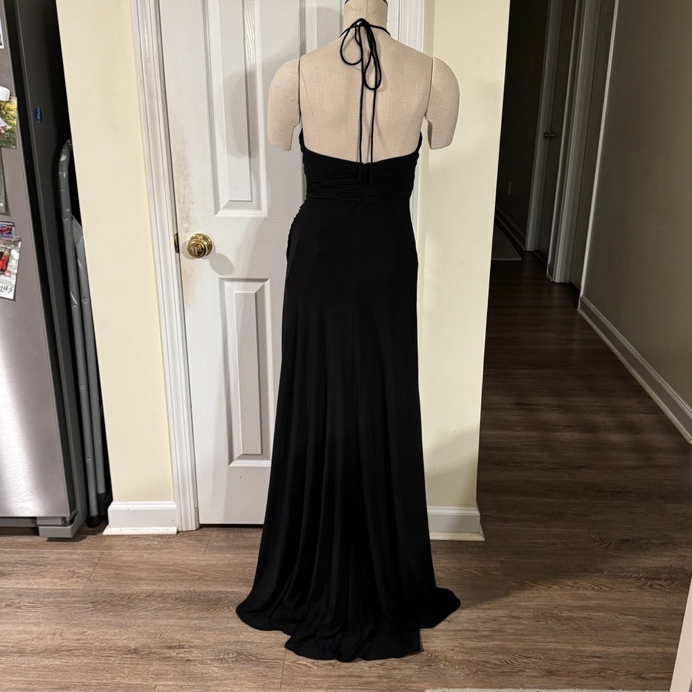 Mac Duggal Black Ring Cutout Halter Gown – Size 2 Formal Wedding Guest Black Tie - Picture 5 of 12